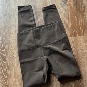 Everlane Perform Leggings in Deep Brown